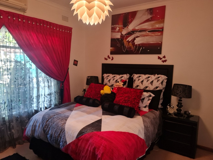 4 Bedroom Property for Sale in Protea Park North West